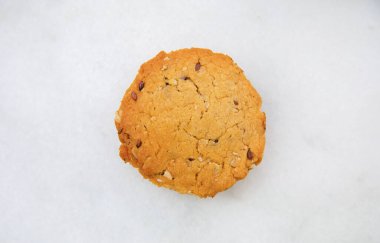 Kahvaltı için kurabiye ya da kafeteryada ya da restoranda öğle yemeği..