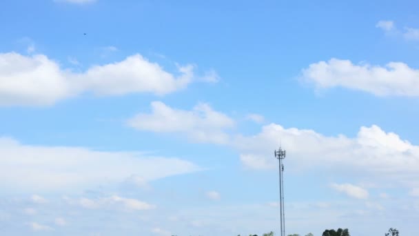 Wolkenzug Mit Blauem Himmelshintergrund Zeitraffer — Stockvideo