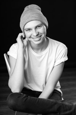 genç adam osing kamera için