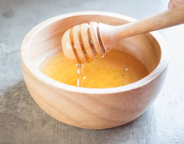 Altın bal Kupası ve Kepçe