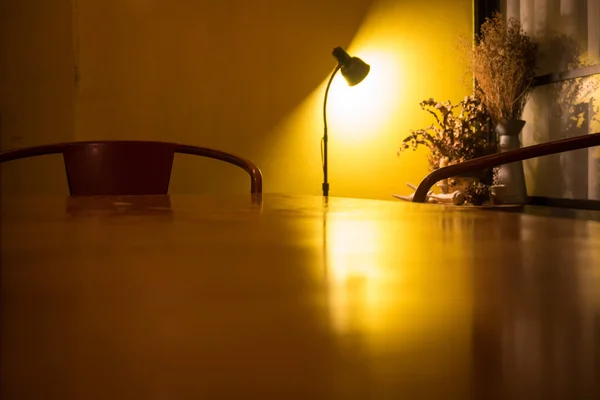 Lampu bohlam antik di ruang tamu — Stok Foto