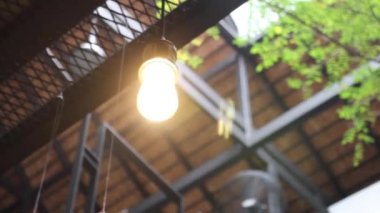 Banliyö kafesinin doğal rahatlığı, stok görüntüleri.