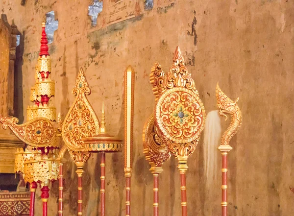 Conjunto de antigos fãs de budismo dourado — Fotografia de Stock