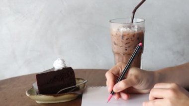 kahve dükkanında, stok video zaman oluşturmasını serbest