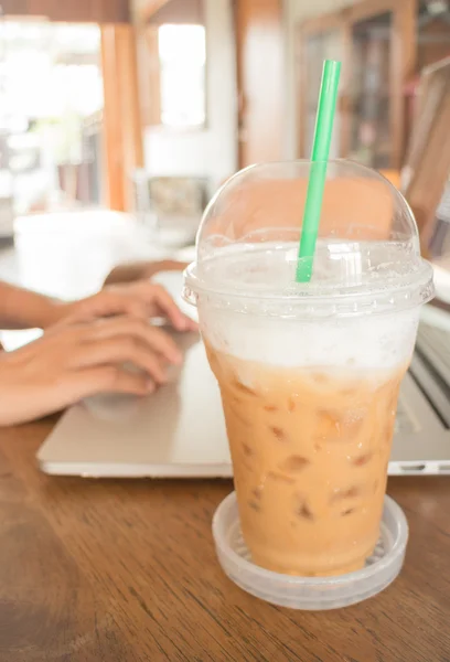 Internet serving at espresso shop — Stock Photo, Image