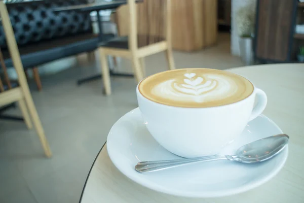Heiße Tasse Kaffee Latte — Stockfoto