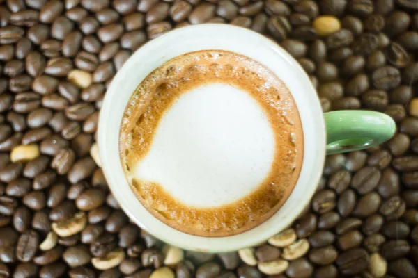 Heißer Schuss Espresso Macchiato — Stockfoto