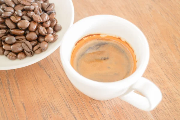 Perfekter Schuss heißen Espresso — Stockfoto