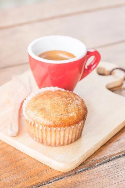 Banana cup cake and espresso — Stock Photo, Image