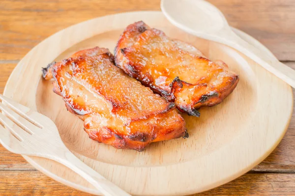 Chicken grilled steak on wooden plate — Stock Photo, Image