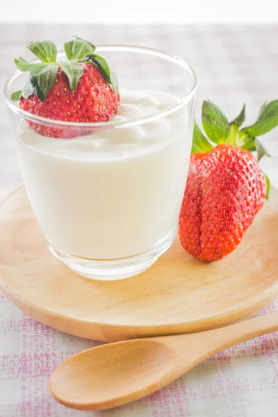 Glass of yogurt with fresh strawberry — Stock Photo, Image