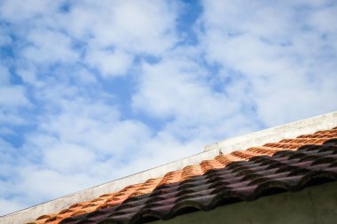 Bulut ile mavi gökyüzü güzellik arka plan