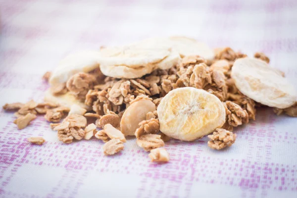 Café da manhã caseiro granola com frutas secas — Fotografia de Stock