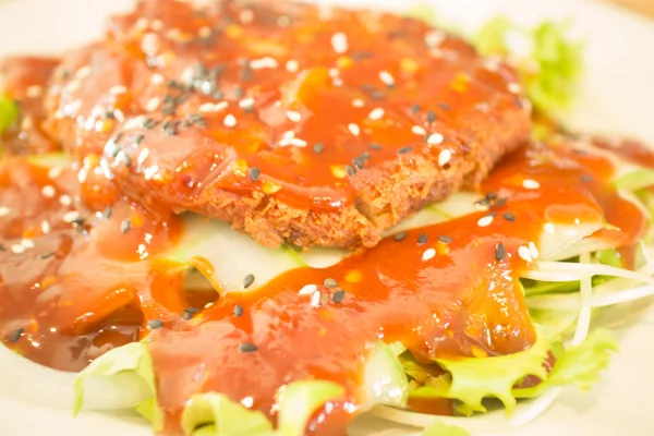 Fried pork with barbeque sauce spicy salad — Stock Photo, Image