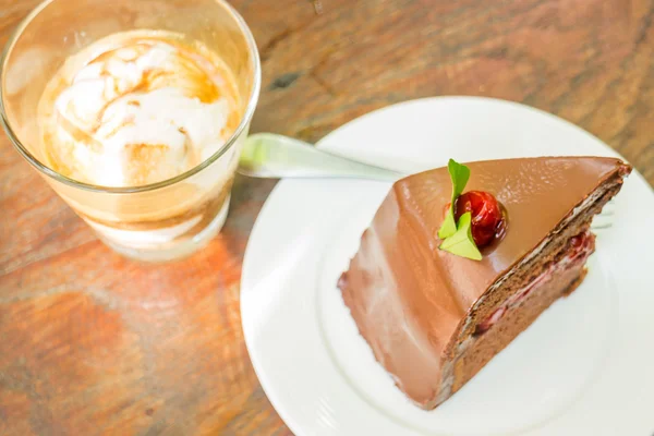 Affogato espresso and black forest cake — Stock Photo, Image