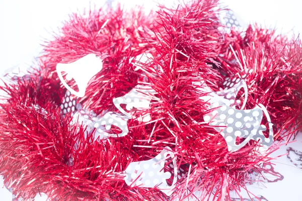 赤の休日の白い背景の上の装飾リボン — ストック写真