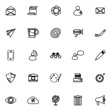 Beyaz arka plan üzerinde mesaj ve e-posta hattı simgeler