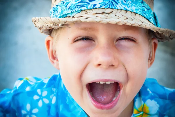 Feste bambino Abbigliamento Grida Risate Macchina fotografica — Foto Stock