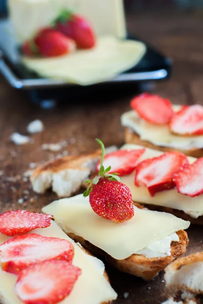 Sandwiches Strawberries Cheese Wooden Table — Stock Photo, Image