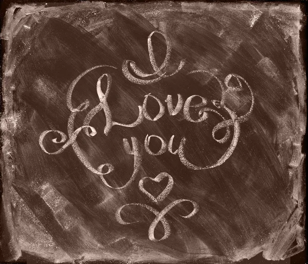 Εγώ αγάπη σας γράμματα σκίτσο σε πίνακα κιμωλίας έννοια του Αγίου Βαλεντίνου — Φωτογραφία Αρχείου