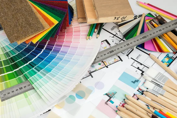 ev yenileme için malzeme ve renk seçimi