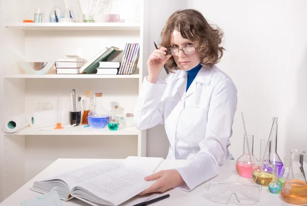 Estudiante de química — Foto de Stock