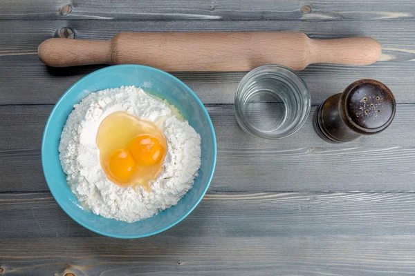 Masa para fideos caseros - Ingredientes — Foto de Stock