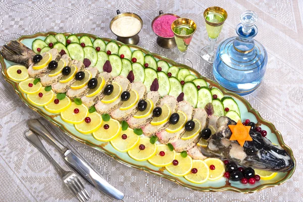 Gefilte balığı, doldurulmuş balık, Dolması pike