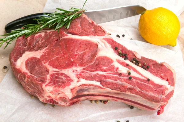 Raw meat - beef — Stock Photo, Image