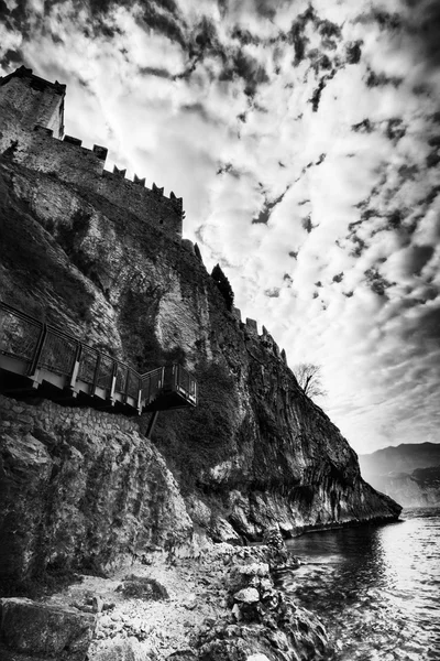 Um castelo preto — Fotografia de Stock