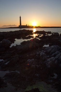 bir Favignana deniz feneri