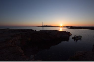 bir Favignana deniz feneri