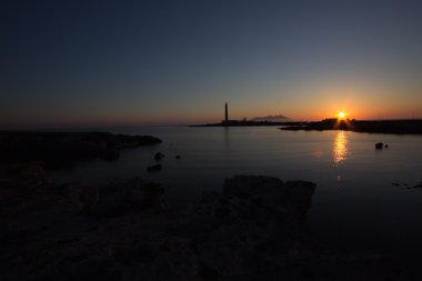 bir Favignana deniz feneri