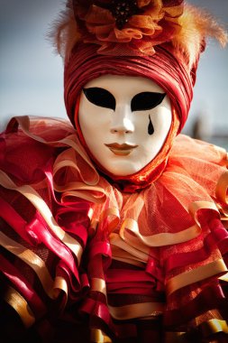 Venedik karnaval maskesi
