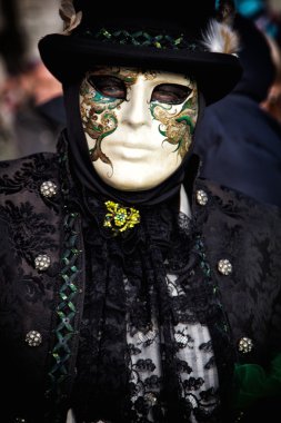 Venedik karnaval maskesi