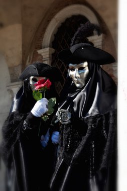 Venedik karnaval maskesi
