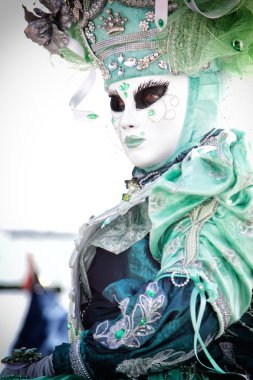 Venedik karnaval maskesi