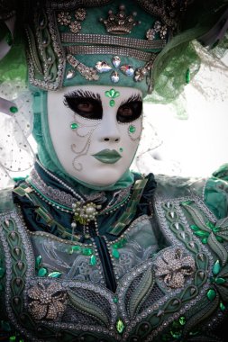 Venedik karnaval maskesi