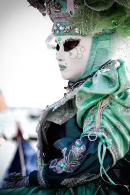 Venedik karnaval maskesi