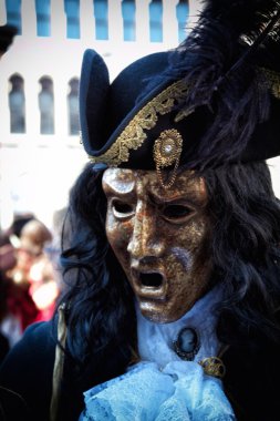 Venedik karnaval maskesi