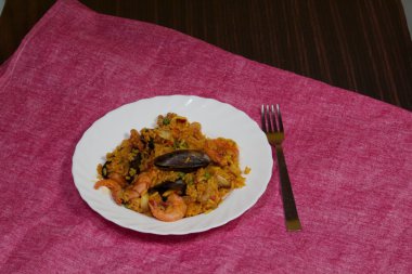 Paella.