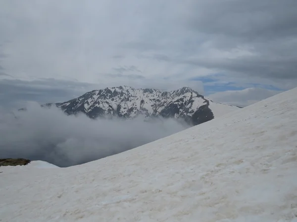 Vista sulle montagne — Foto Stock