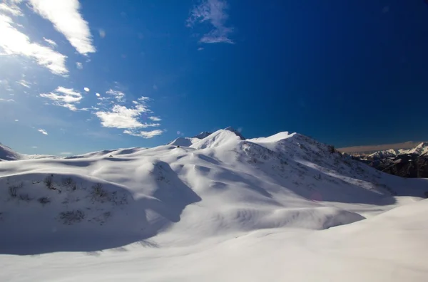 Snow and mountain — Stock Photo, Image