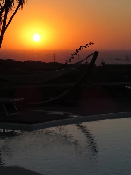 Una puesta de sol naranja — Foto de Stock