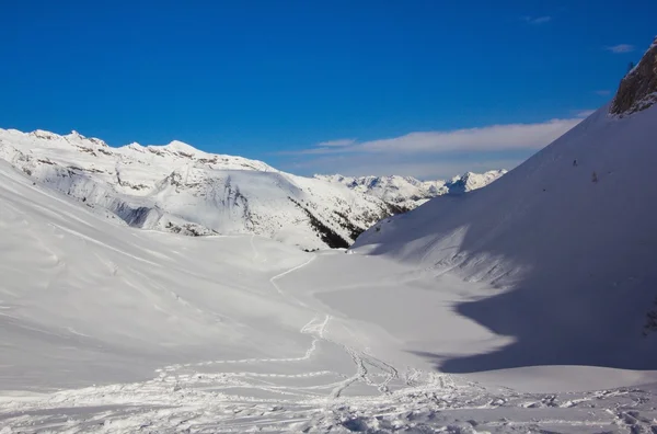 Snow and mountain — Stock Photo, Image