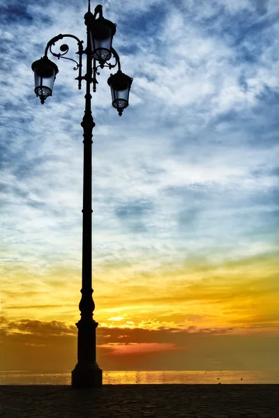 Un lago nocturno — Foto de Stock