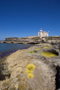 bir Favignana deniz feneri