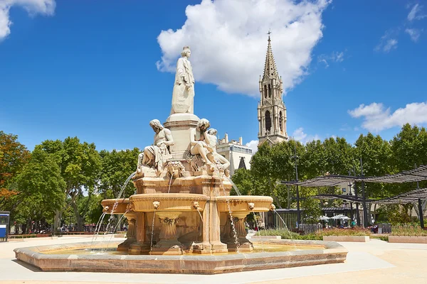 Esplanade Charles de Gaulle di Nimes. Provence, Francia — Foto Stock