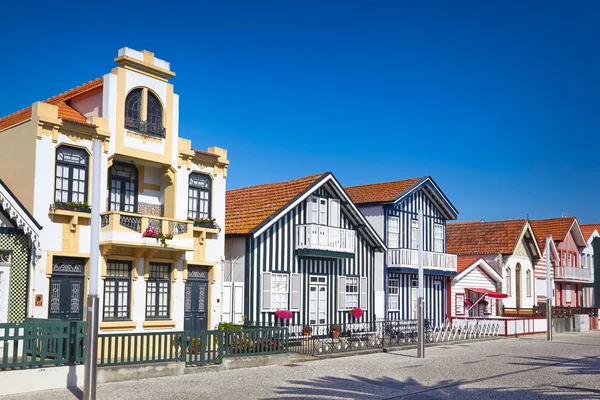 Barevné domy v Aveiro, Portugalsko — Stock fotografie