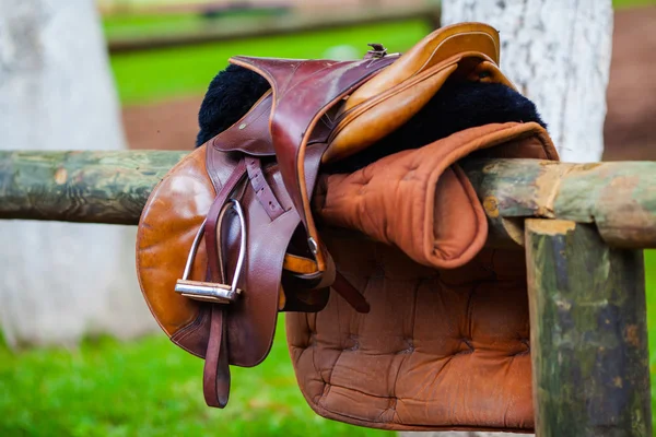 High-quality leather saddle — Stock Photo, Image